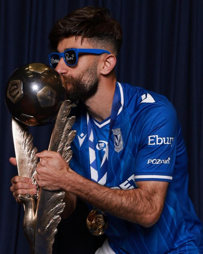 Ali gholizadeh – yasaman farmani 