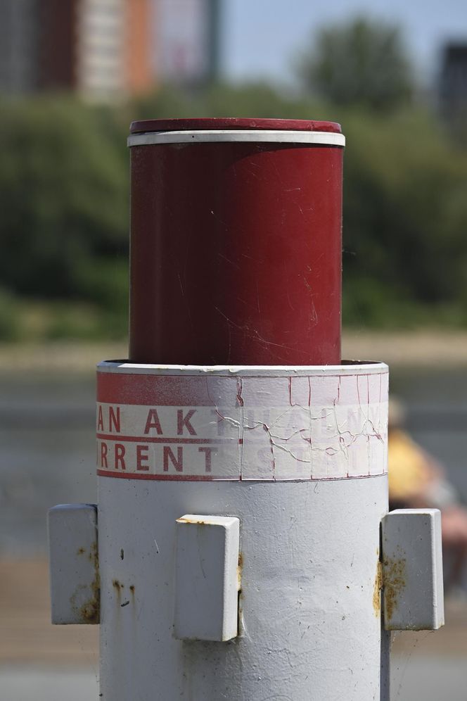 Alarm! Wisła wysycha na naszych oczach. Katastrofalny poziom wody w Warszawie