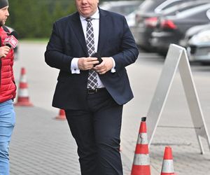 Jacek Sasin wprost nie do poznania! Zgubił już prawie 40 kg w pół roku! Jak to zrobił?