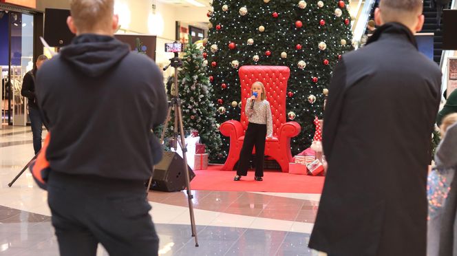 Św. Mikołaj czekał na dzieci w galerii Olimp w Lublinie