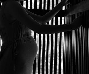 Ciężarna studentka spędziła w areszcie 40 dni. Lekarze rozpoznali ciążę wysokiego ryzyka