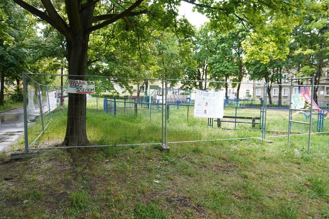 Ogrodzony plac zabaw na Winogradach