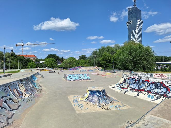 Rzeszowski skatepark. Atrakcja podczas wakacji w mieście 