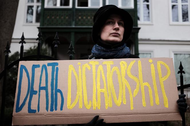 Manifestacja pod konsulatem Rosji w Gdańsku