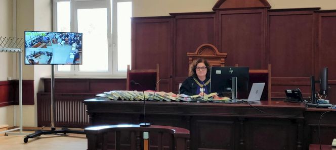 Piotrków Tryb. Druga rozprawa w procesie Sebastiana M. Kierowcy BMW odczytano akt oskarżenia [ZDJĘCIA].