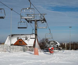 Rusza sezon narciarski na stoku Dębowca. Znamy tegoroczny cennik i godziny otwarcia