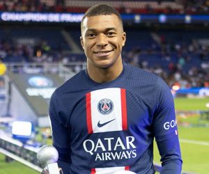 Transfer Kyliana Mbappe coraz bliżej. Tyle ma wynosić pensja Francuza w nowym klubie