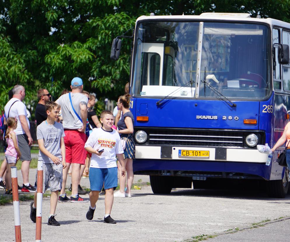 Zlot zabytkowych autobusów 2022 w Bydgoszczy [ZDJĘCIA] 