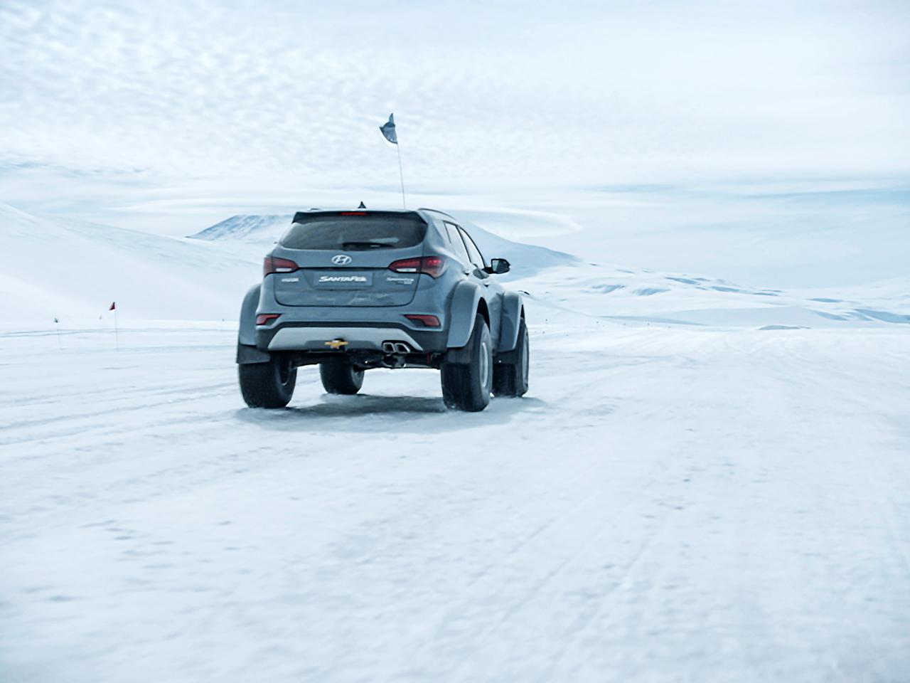 Hyundai Santa Fe Arctic Trucks 