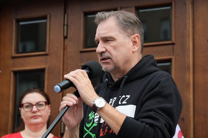 Protest związków zawodowych PKP Cargo i Poczty Polskiej w Warszawie