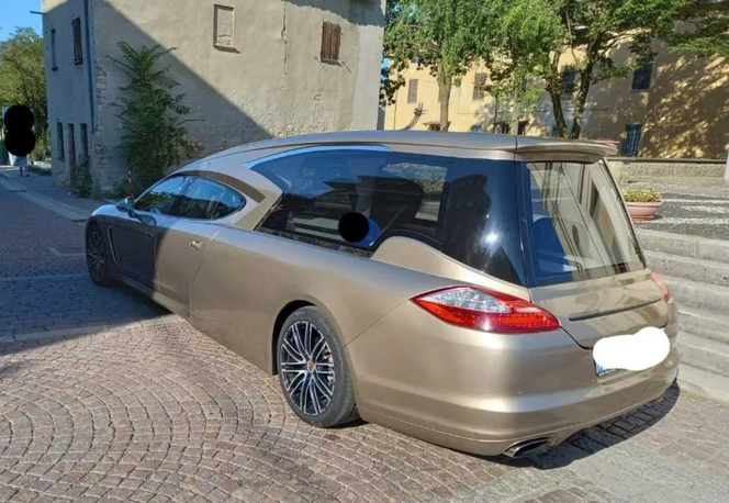 Porsche Panamera Karawan