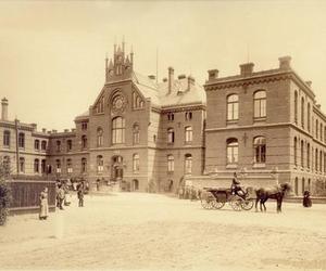 Architektura instytutów i klinik medycznych – dwustulecie medycyny uniwersyteckiej we Wrocławiu 1811 – 2011