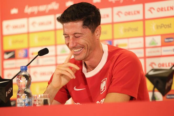 Anna i Robert Lewandowscy bez obrączek 