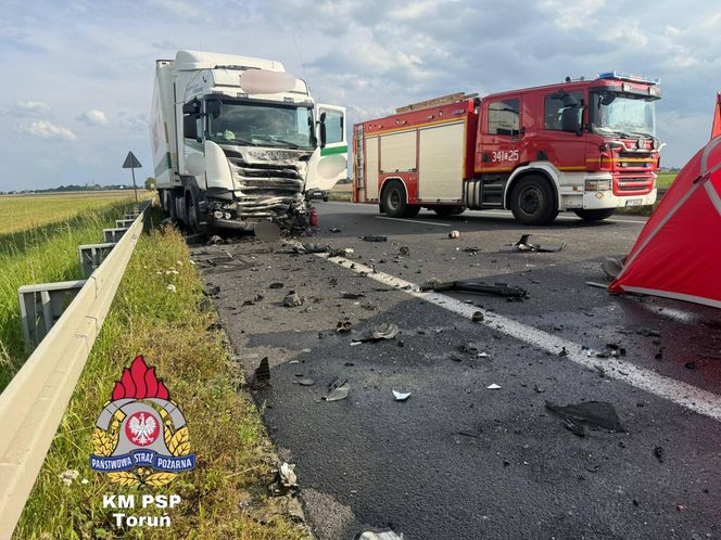 Śmiertelny wypadek na DK 91 pod Chełmżą. Droga całkowicie zablokowana! [ZDJĘCIA]