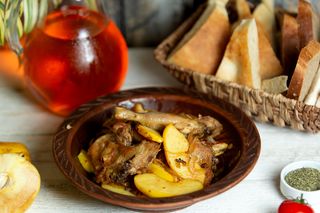 Sztuczna inteligencja wybrała najlepsze karczmy w Małopolsce. Można zjeść jak za dawnych lat