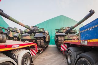 Nowe K2 dla Polski. Gliwice świadkiem podpisania umowy na czołgi z Korei Południowej