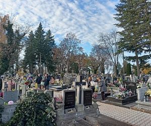 Cmentarz Zarzew 1 listopada