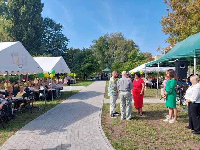 Wzruszające Spotkanie Pokoleń w DPS Promień Życia: „Dzięki nim moja mama żyje”