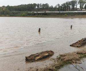 Dolny Śląsk pod wodą. Przybywa wody w Kaczawie. Droga na Złotoryję zalana