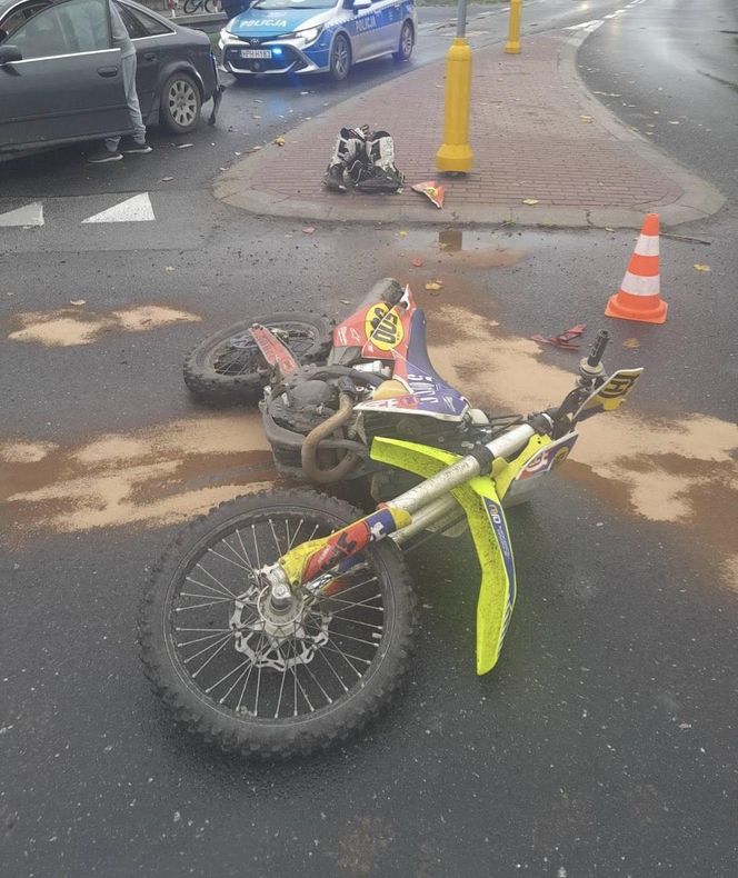 Wypadek i kolizja w Aleksandrówce - Oba zdarzenia w tym samym czasie i z udziałem motocykli crossowych