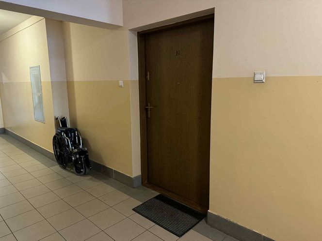 Tragedia w Poznaniu! W mieszkaniu znaleziono zwłoki ojca i syna