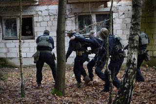 Jak z rąk terrorystów odbić głowę państwa? Ćwiczenia kontrterrorystów z Rzeszowa
