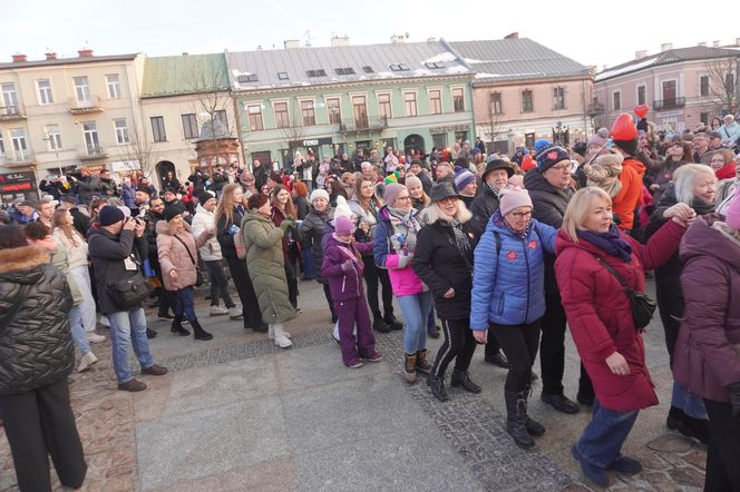 33. Finał WOŚP w Kielcach. Polonez w Rynku