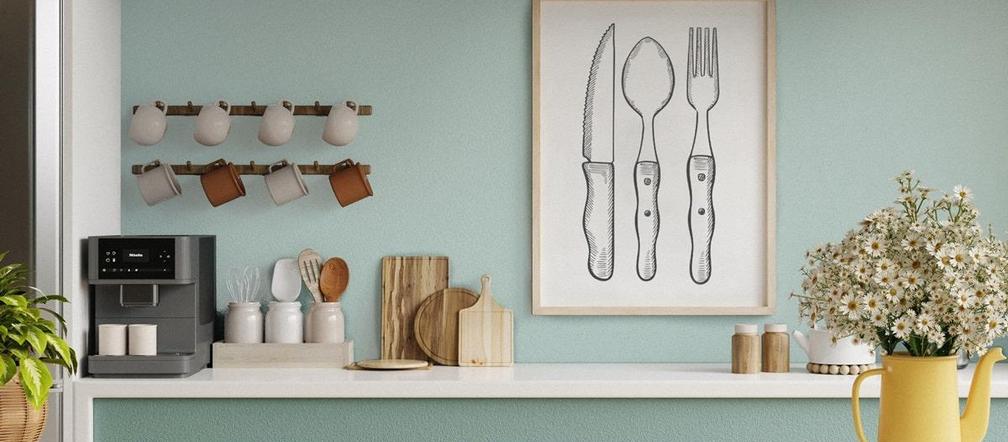 8 pomysłów na efektowną ścianę nad blatem. Co na ścianę w kuchni zamiast płytek?