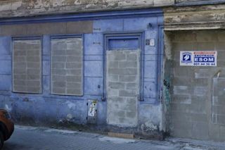 Wrocław. Kamienica jak z horroru na sprzedaż. Za niszczejący zabytek miasto chce niemal 4 miliony złotych 