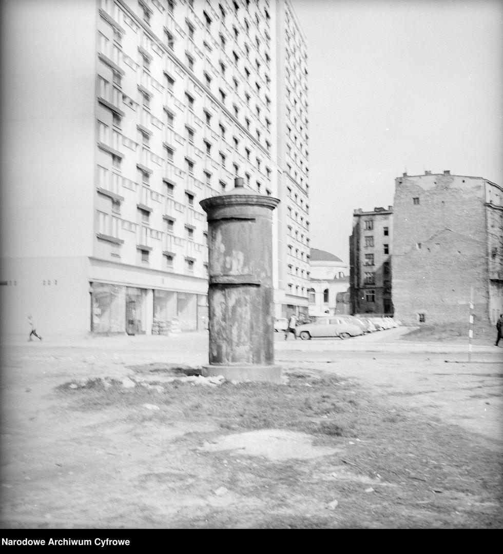 Osiedle Za Żelazną Bramą w Warszawie - stare zdjęcia. Jak wyglądało dawniej, w PRL-u?