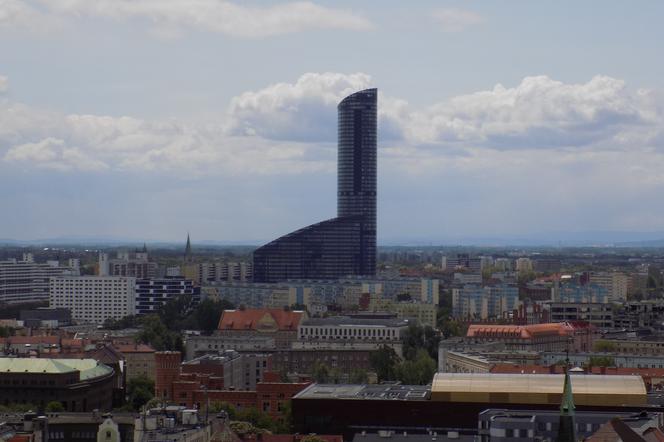 Sky Tower we Wrocławiu