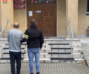 42-latek z nożami polował na lekarkę. Od wielu tygodni nękał ją mailami, później poszedł o krok dalej