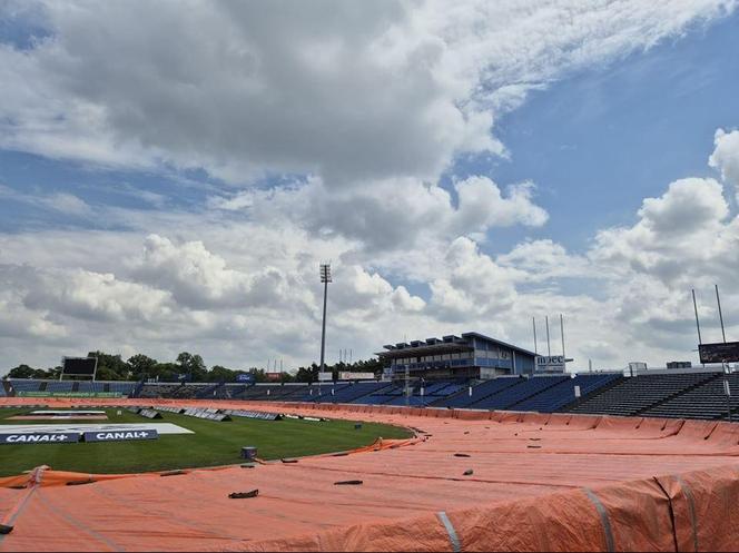 Plandeka na tor. Mecz zagrożony!