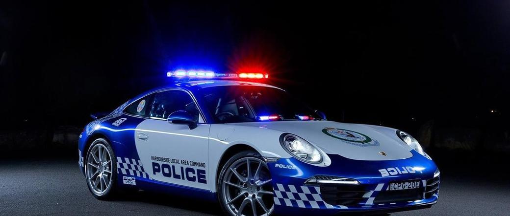 Porsche 911 Carrera jako radiowóz policji w Australii