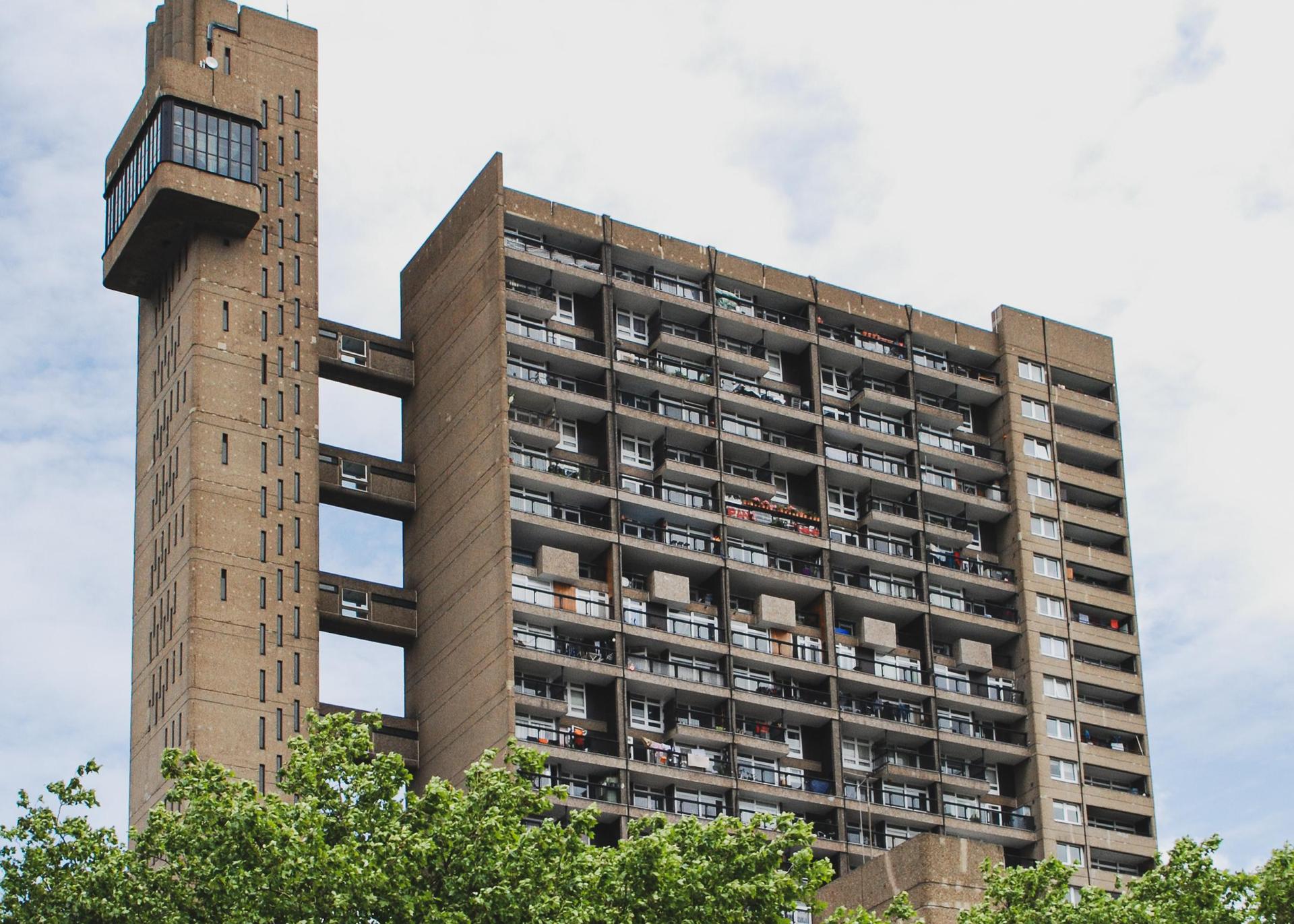 Budynki Ernő Goldfingera - zdjęcia. To on posłużył za pierwowzór złoczyńcy w Jamesie Bondzie