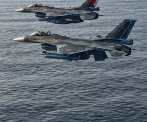 Myśliwce F-2