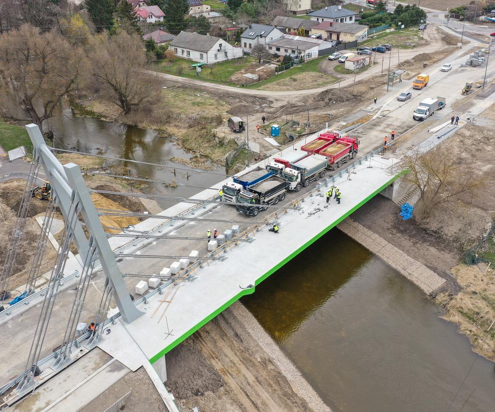 Most na Żeglarskiej przeszedł próby obciążeniowe