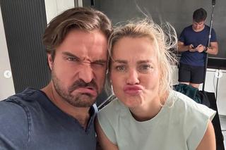 Przyjaciółki 22 sezon na planie: Inga (Małgorzata Socha), Borys (Piotr Stramowski) 