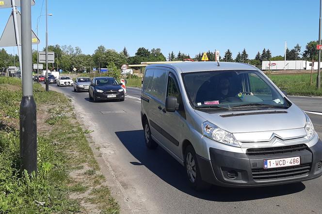 Lechicka/Naramowicka: Zniknął prawoskręt na Serbskiej! Co się z nim stało?