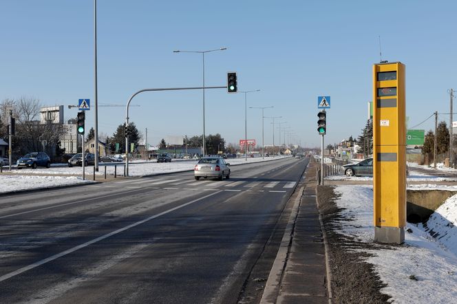 Warszawa, ul. Ostrobramska-Fieldorfa - 8630