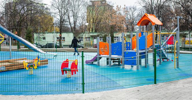 Plac zabaw osiedle XV - lecie 