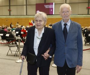 Te pary przeżyły w małżeństwie ponad 50 lat. Prezydent ich za to nagrodził