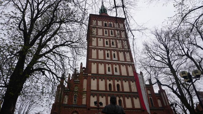 To najpiękniejszy zabytek w woj. warmińsko-mazurskim według AI. „Zachwyca strzelistą sylwetką”