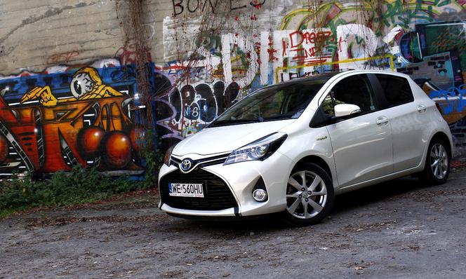 Toyota Yaris Hybrid lifting 2014