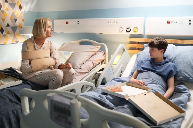 M jak miłość, odcinek 1891: Dorota pomoże pobitemu Frankowi. Dostrzeże w nim swoje dziecko? Oto jak zacznie się historia, która poruszy serca  - ZDJĘCIA