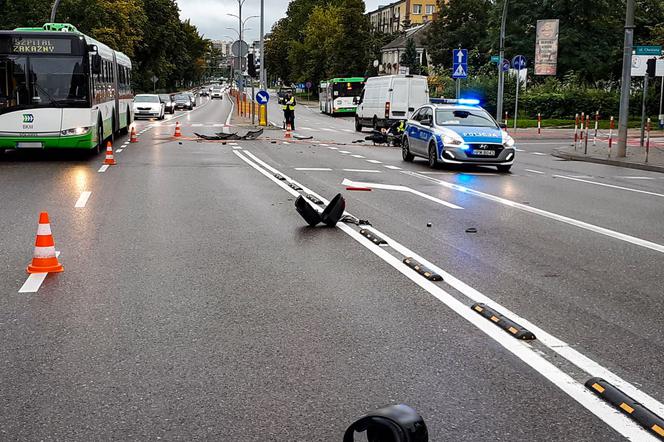 Białystok. Wypadek na Antoniukowskiej. Kierowca motoroweru w szpitalu