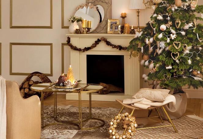 Dekoracje świąteczne do wnętrz w kolorze złota