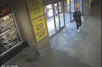 Kraków: Policja poszukuje złodzieja. Poznajesz tego mężczyznę? [ZDJĘCIA]