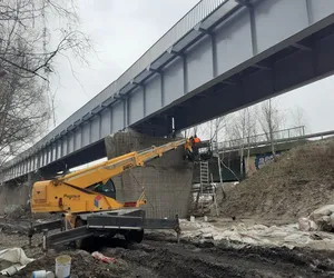 PLK remontują most kolejowy w Elblągu
