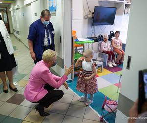 Agata Duda odwiedziła chore dzieci